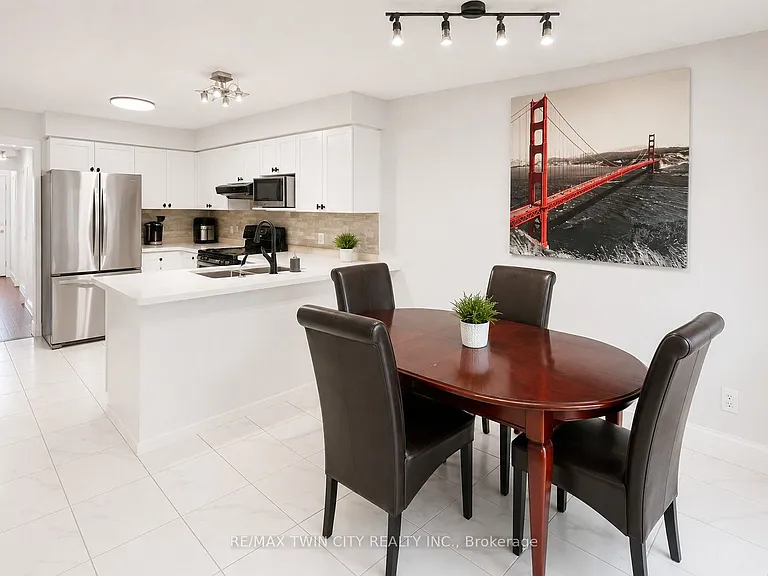 212 Colton Cir — Photo 8