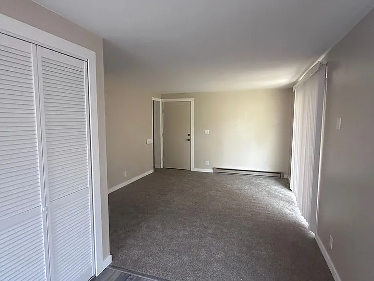260 Shoshone Ave — Photo 3