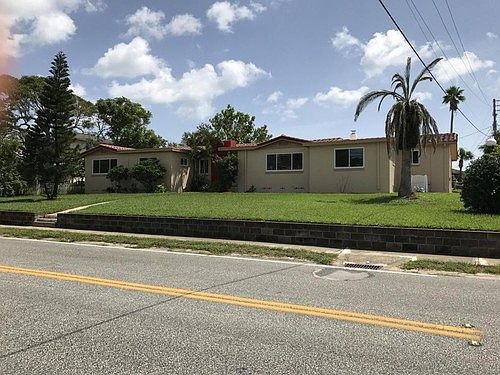 1st image of 2209 S Peninsula Dr