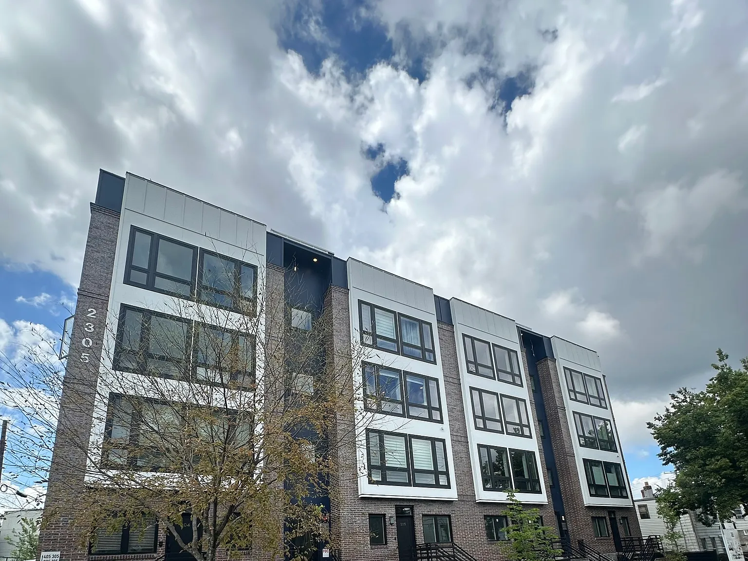 1 bed, 550 sqft, $2,300 — Photo 2