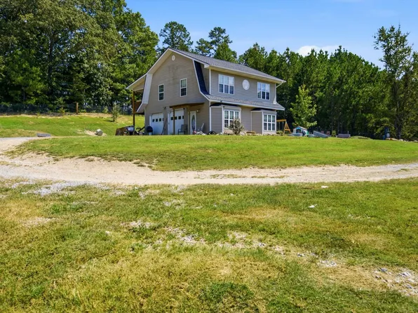 53 Confederate Dr, La Fayette, GA 30728