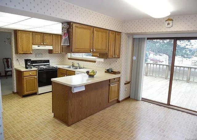 720 Shelley Dr — Photo 17