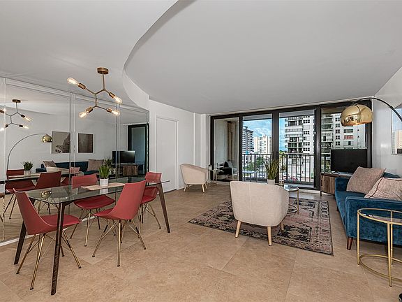 4th image of 2401 S Ocean Drive #604