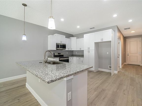 5th image of 1441 Tyrone Ct