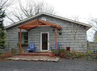 3610 SW Grover St, Portland, OR 97221