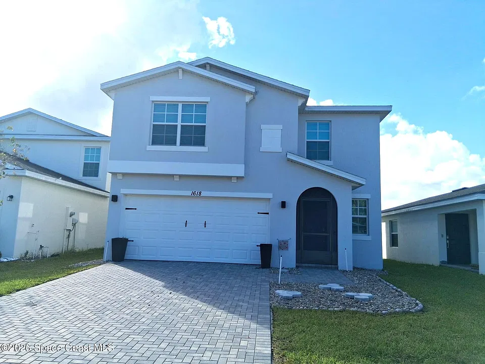 1618 Colebrook Cir SW