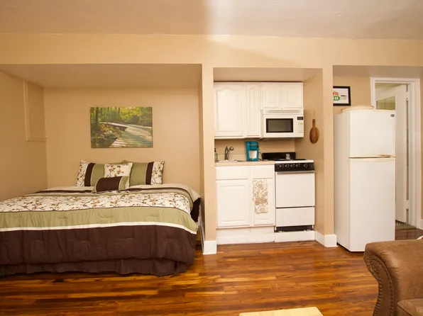 45 Tudor City Place image 1 of 3