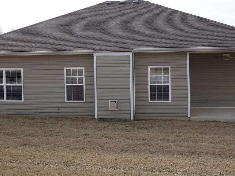 Manor Homes — Photo 34