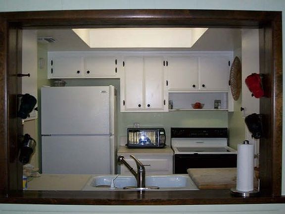 Kitchen with New DW, New Refriferator, Flat Top Stove, New Laminate Floor