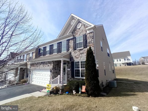 182 Greenvale Mews Dr #13, Westminster, MD 21157