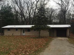 4605 S Graham Rd, Saint Charles, MI 48655