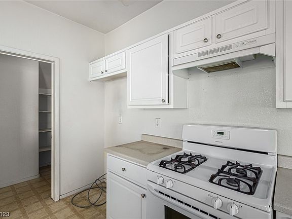 5th image of 4677 Dealers Choice Way Unit 102