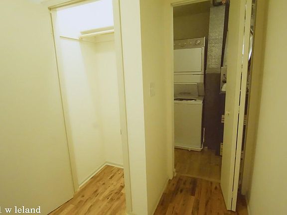 3rd image of 1311 W Leland Ave #1618