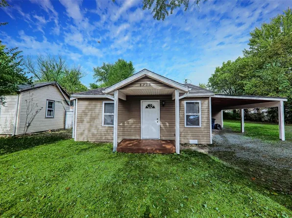 8715 Botanical Ave, Caseyville, IL 62232
