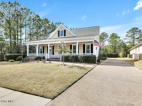 5th image of 1090 Evangeline Drive