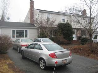 31 Wiggin Ave, Dedham, MA 02026