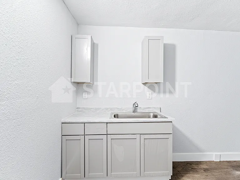 2631 Northwestern Pkwy — Photo 8