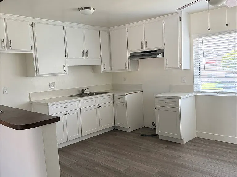 15121 Woodruff Pl — Photo 2