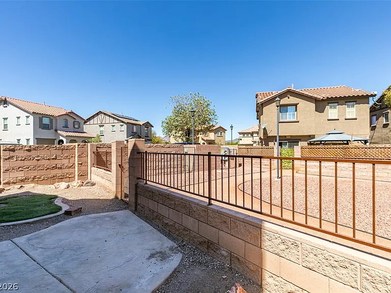 1155 Paradise Garden Dr — Photo 33
