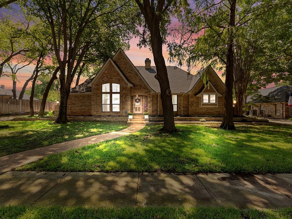 1st image of 1120 Hidden Oaks Dr