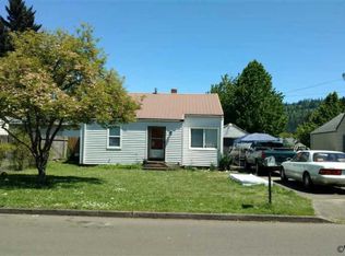 1299 Filbert St, Lebanon, OR 97355