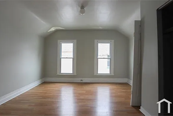 8910 Vineyard Ave #UP — Photo 7