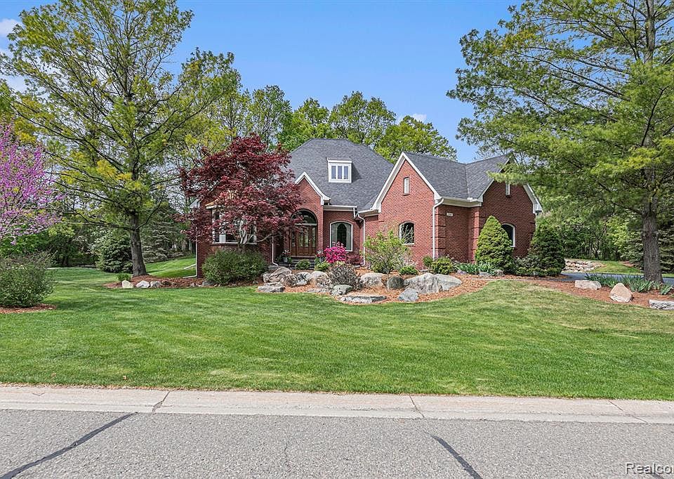 1504 Wood Trl, Oxford, MI 48371 Zillow