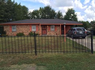 2611 Murphree Dr, Greenwood, MS 38930