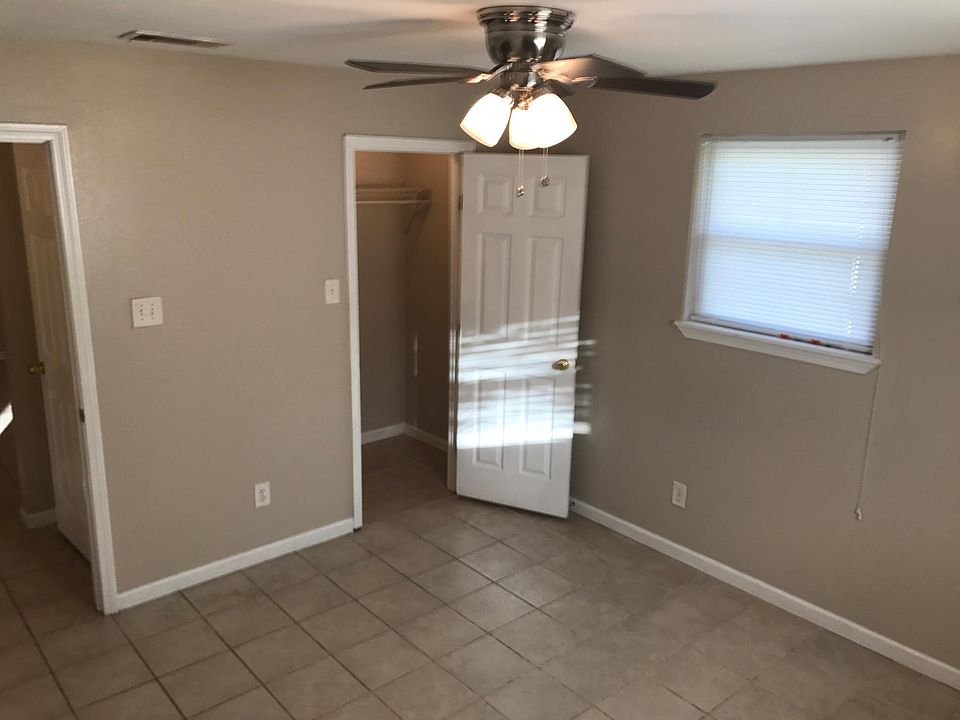 1st image of 4511 Rosemont Pl