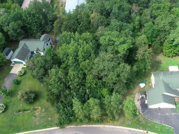 3 Deblock Dr, Crosby, MN 56441