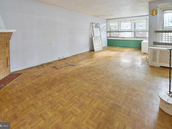 5th image of 3455 Englewood St