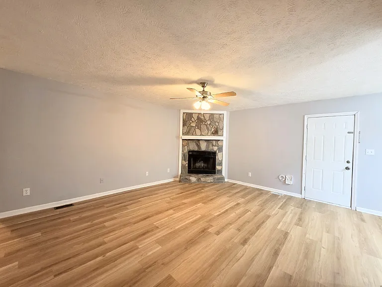 6548 Applewhite Rd — Photo 2