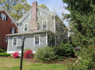 346 Rochambeau Ave, Providence, RI 02906