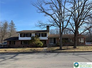 123 Eisenhower Blvd, Roseto, PA 18013