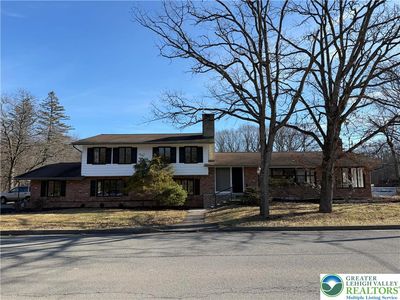 123 Eisenhower Blvd, Roseto, PA, 18013