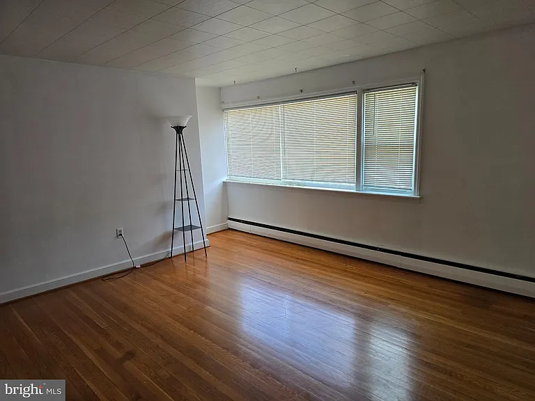 618 Biggs Ave — Photo 4