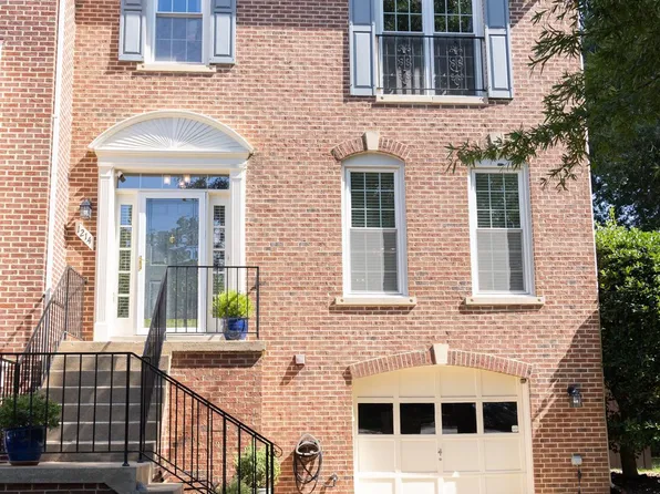 1214 Dartmouth Rd, Alexandria, VA 22314