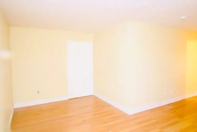 4734 35th St #3 — Photo 3