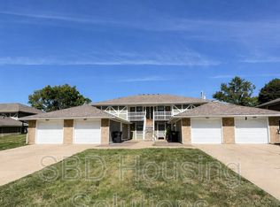 16606 E Gudgell Rd UNIT B, Independence, MO 64055