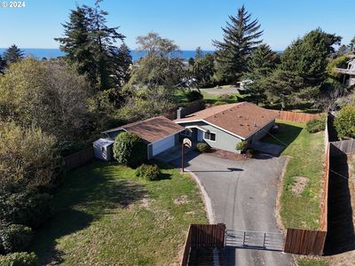 613 Easy Manor Dr, Brookings, OR, 97415