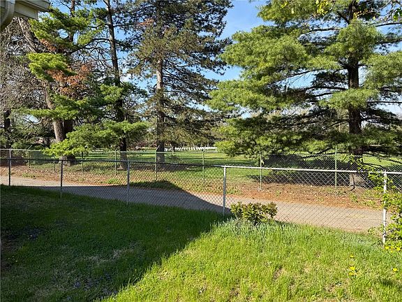 2nd image of 1017 Kunz Ave