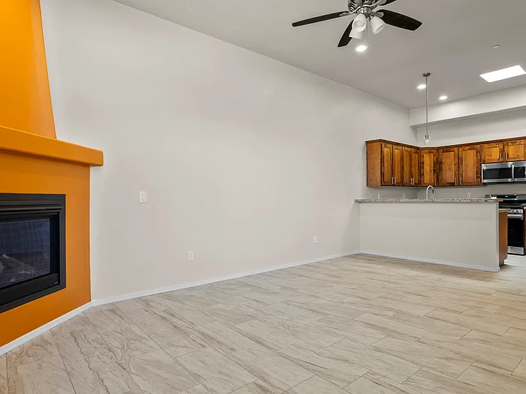 1601 Golden Gate Way — Photo 7