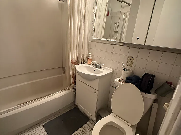 1716 Tyler St NE #2 — Photo 5