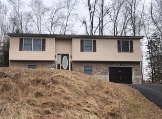 153 Pinewood Dr N, East Stroudsburg, PA