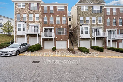 3546 Carriage Walk Ln #47-D Photo 1