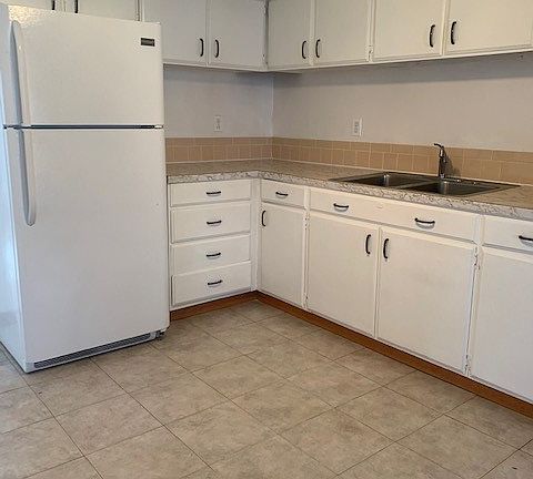 2nd image of 71 Wellington Ave #1