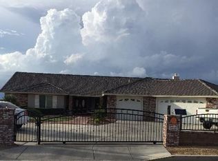 20232 Majestic Dr, Apple Valley, CA 92308