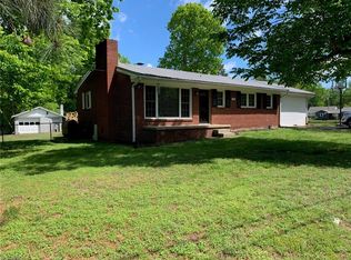 1190 Oak St, High Point, NC 27265