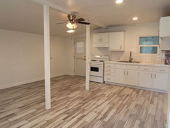 2nd image of 4162 N Ventura Ave