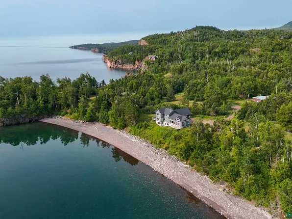 6164 Kennedy's Landing Rd, Silver Bay, MN 55614